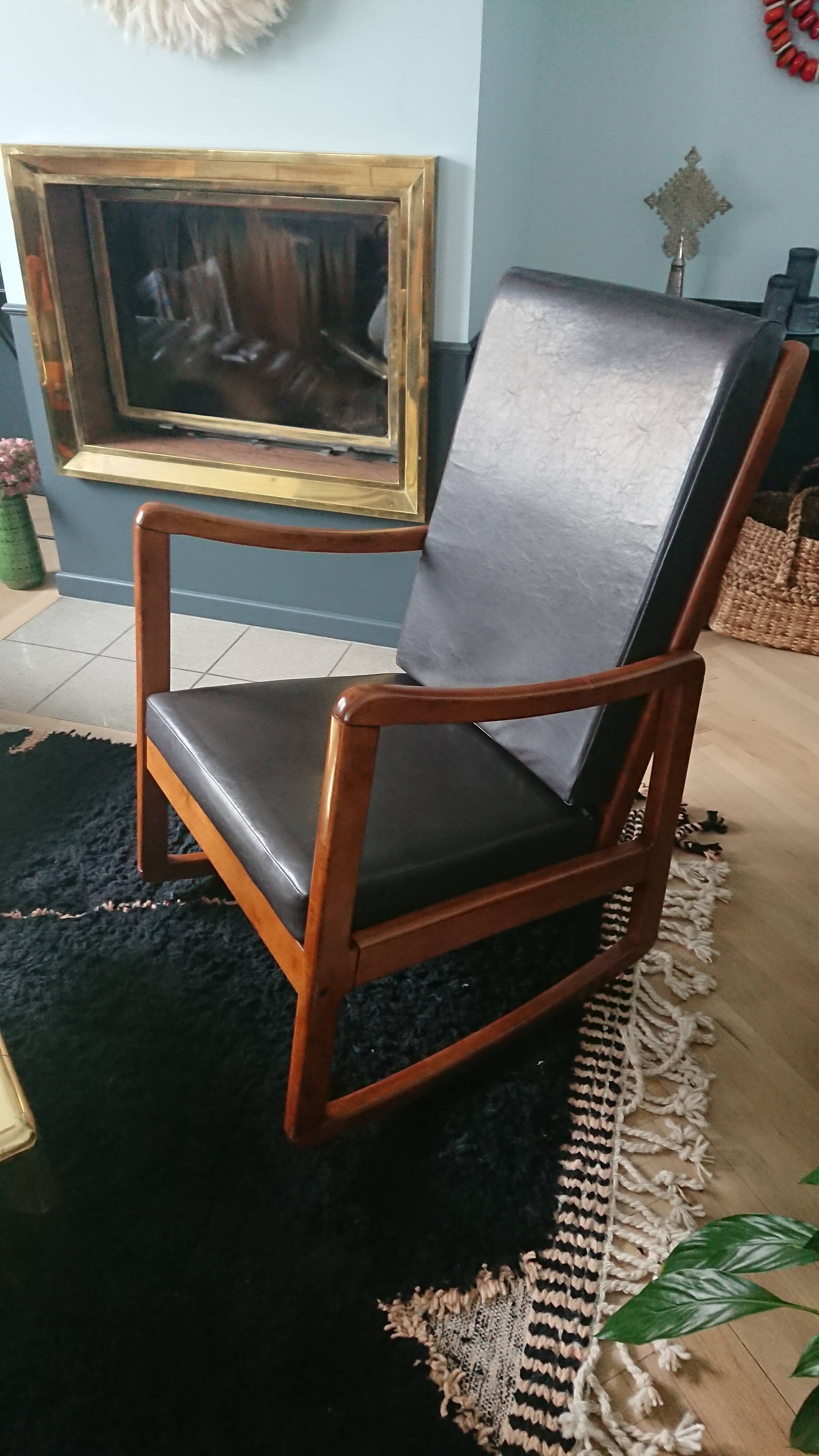Rocking-chair in teak and skai