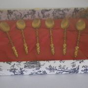6 teaspoons, guaranteed fine gold EMF, original box -1950-