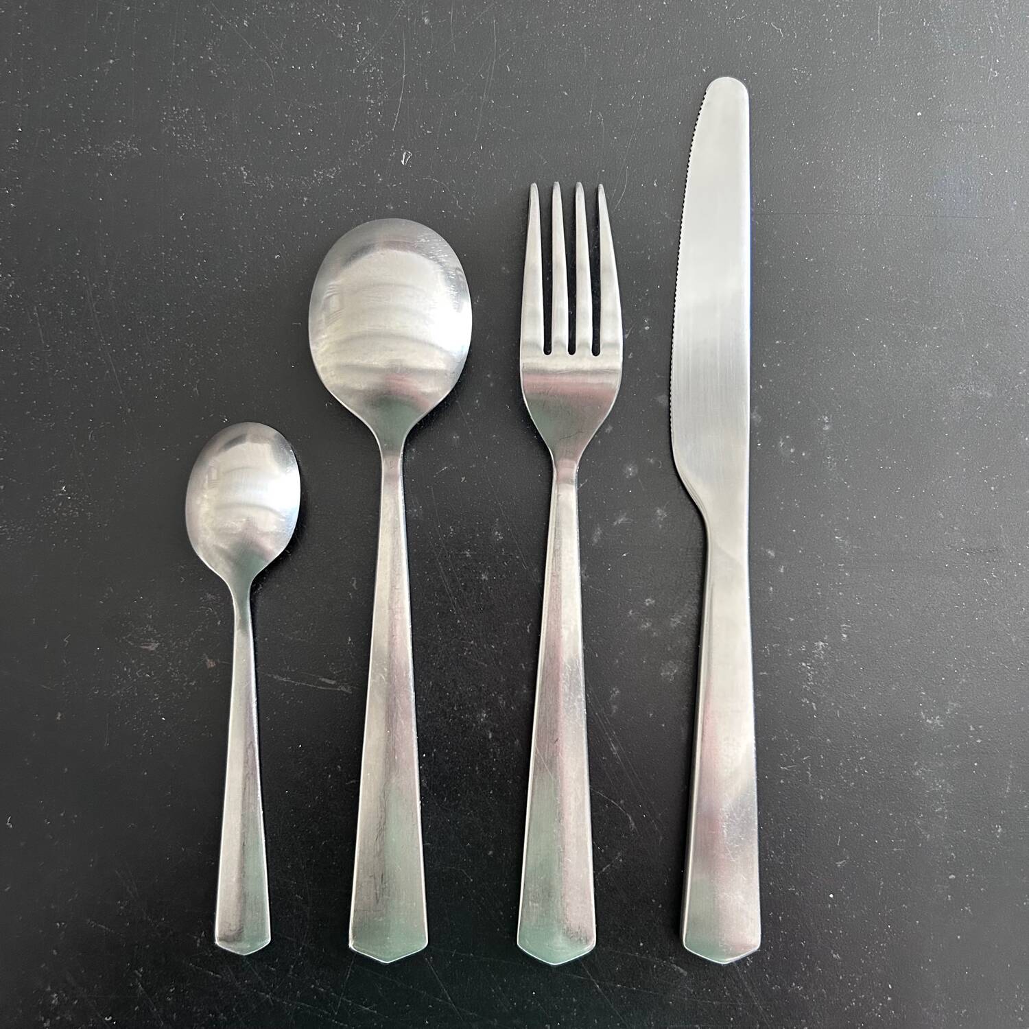 Habitat 24-piece polished stainless steel cutlery set