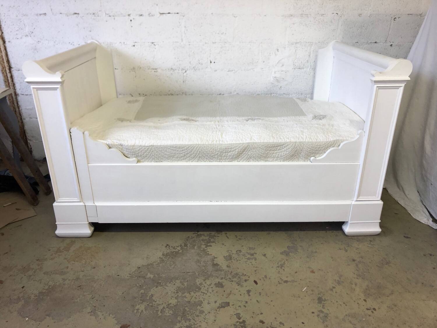 Vintage green marble and wrought iron coffee table