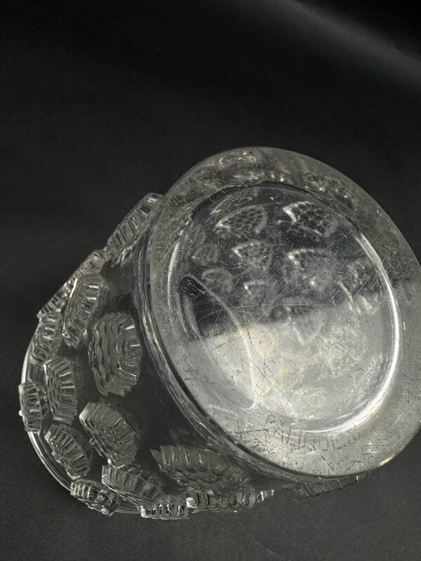 Vase René Lalique modèle ''Malaga'', verre moulé pressé, vers 1937