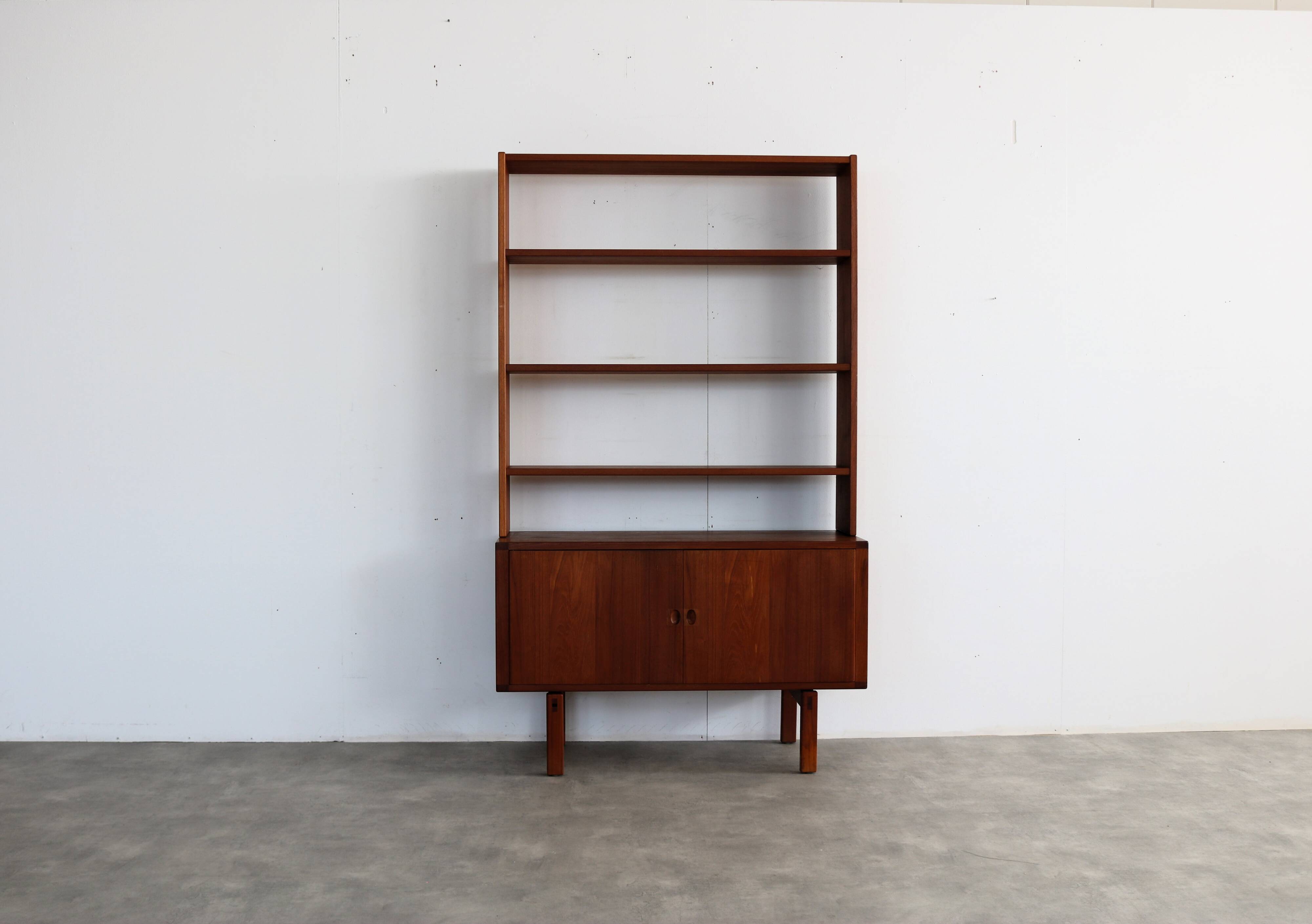 Vintage bookcase | wall cabinet | 60s | Swedish