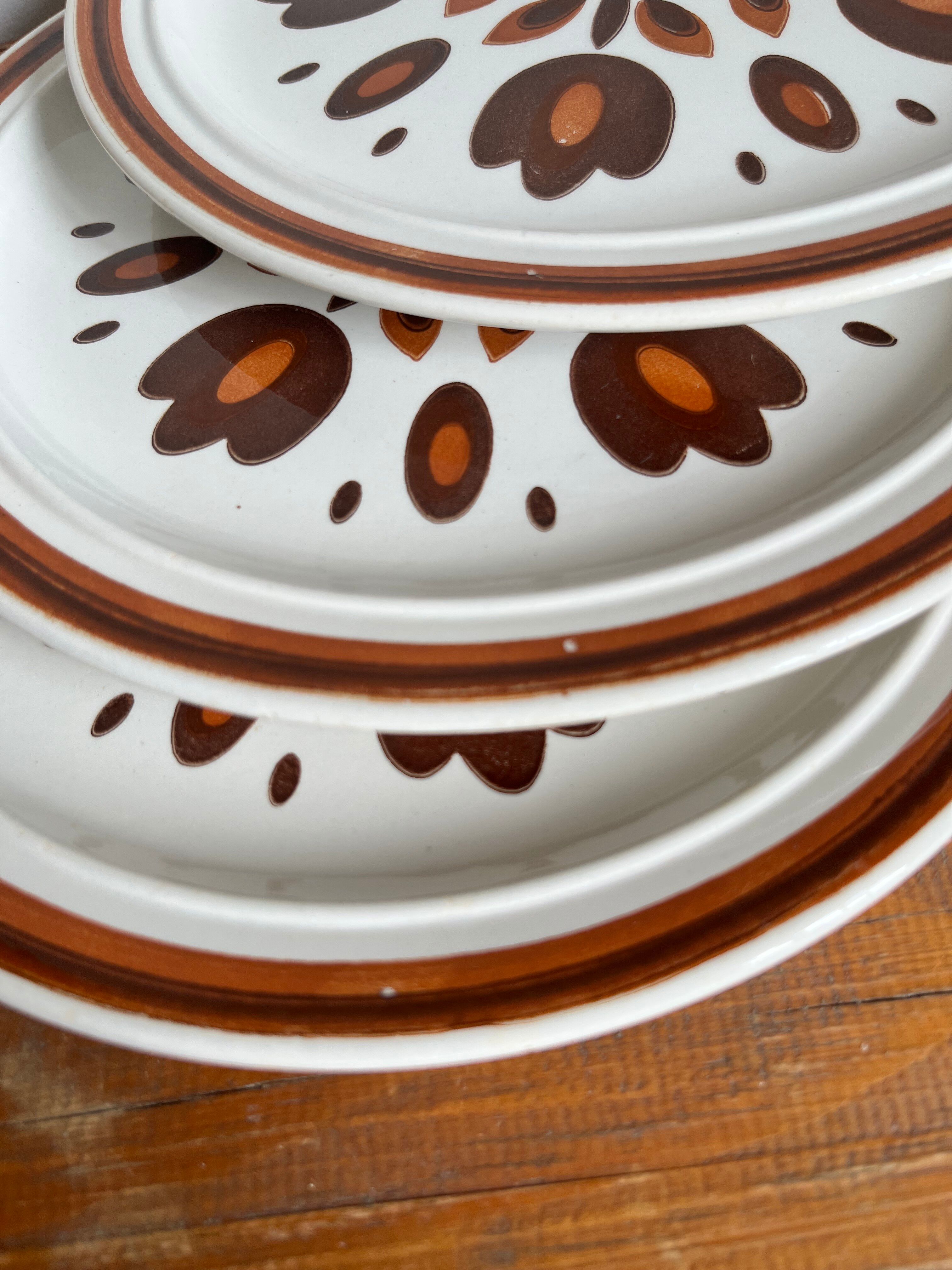 6 assiettes plates