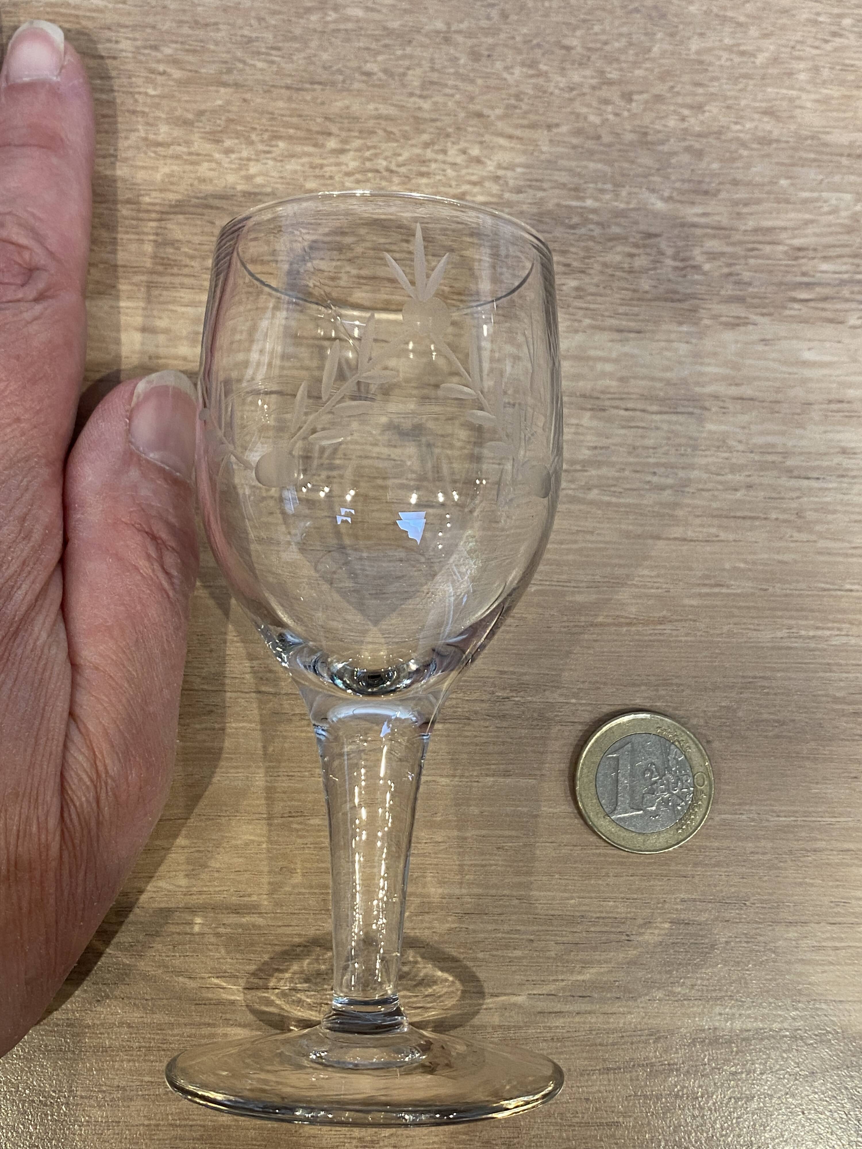 Set de 6 verres vin blanc gravés