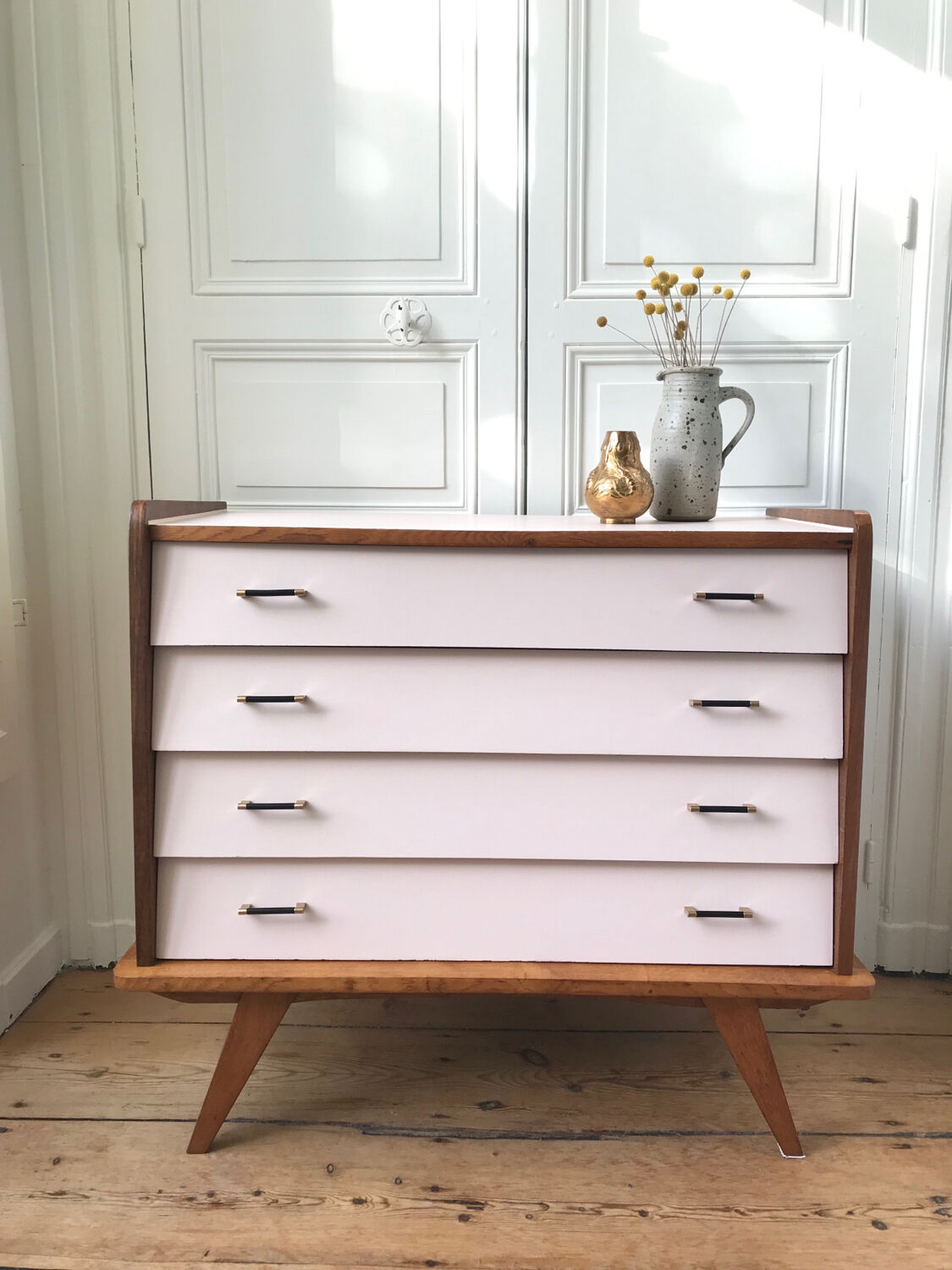 Vintage chest of drawers revisited in Setting Plaster from Farrow & Ball