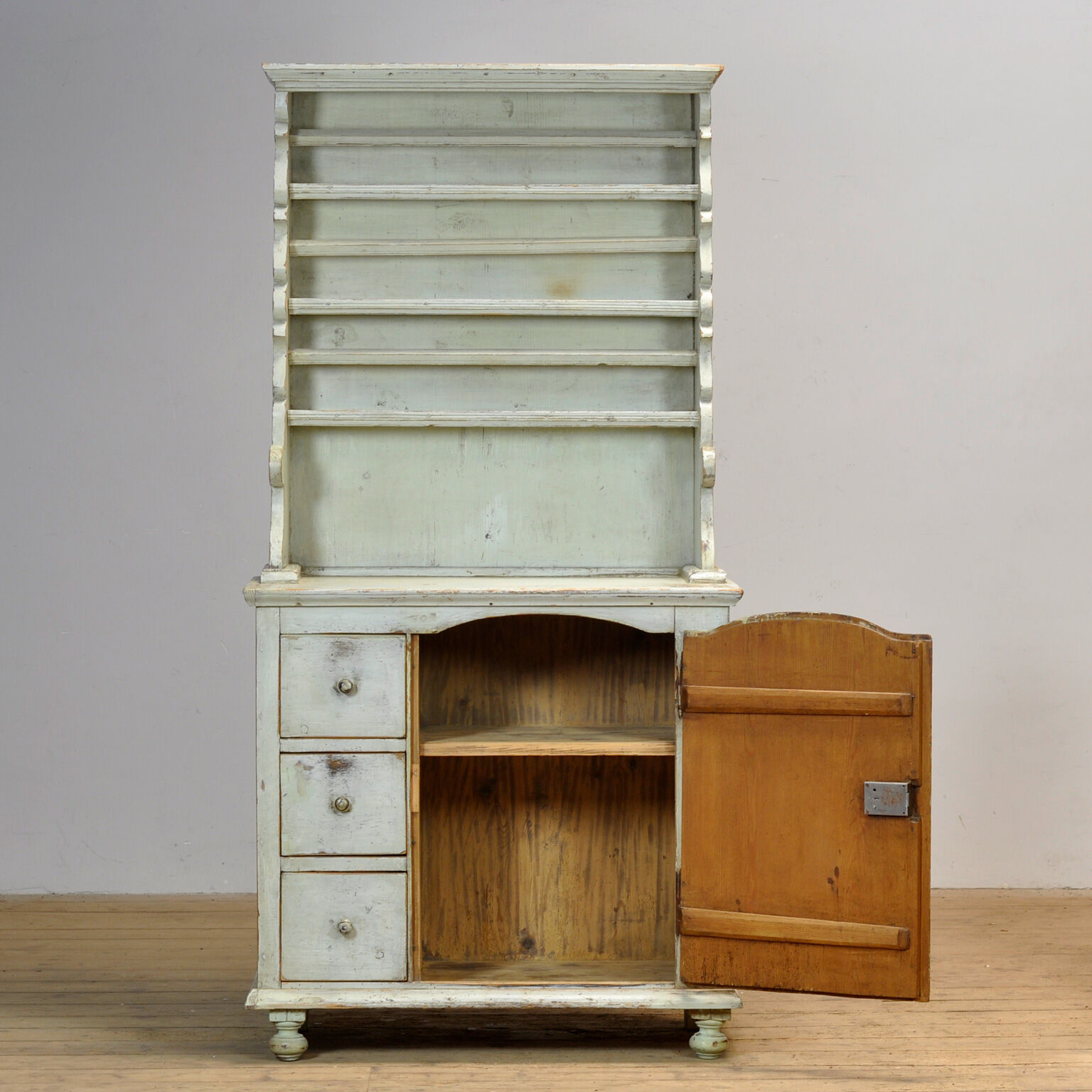 Pine buffet cabinet, circa 1900
