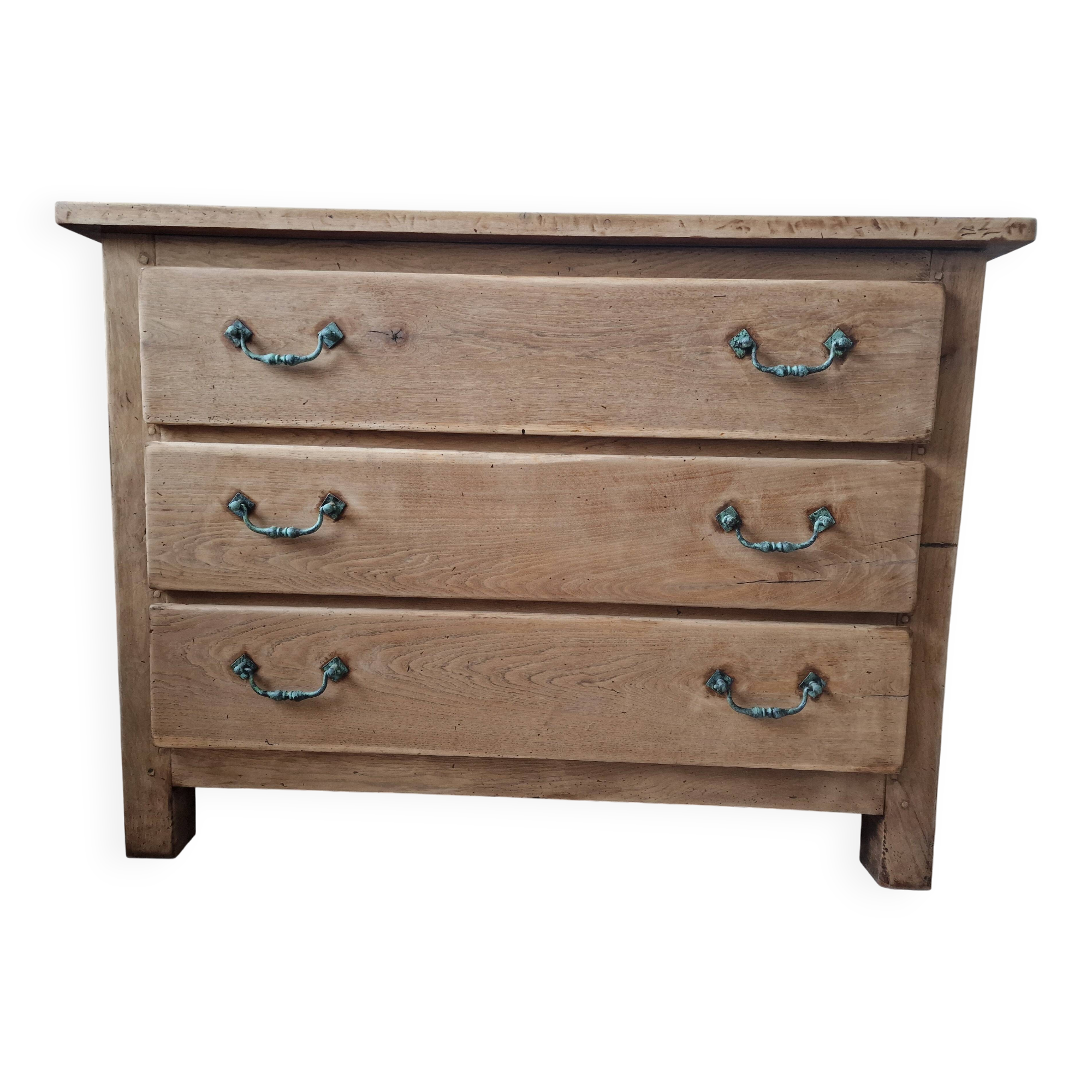 Chest of drawers in raw oak
