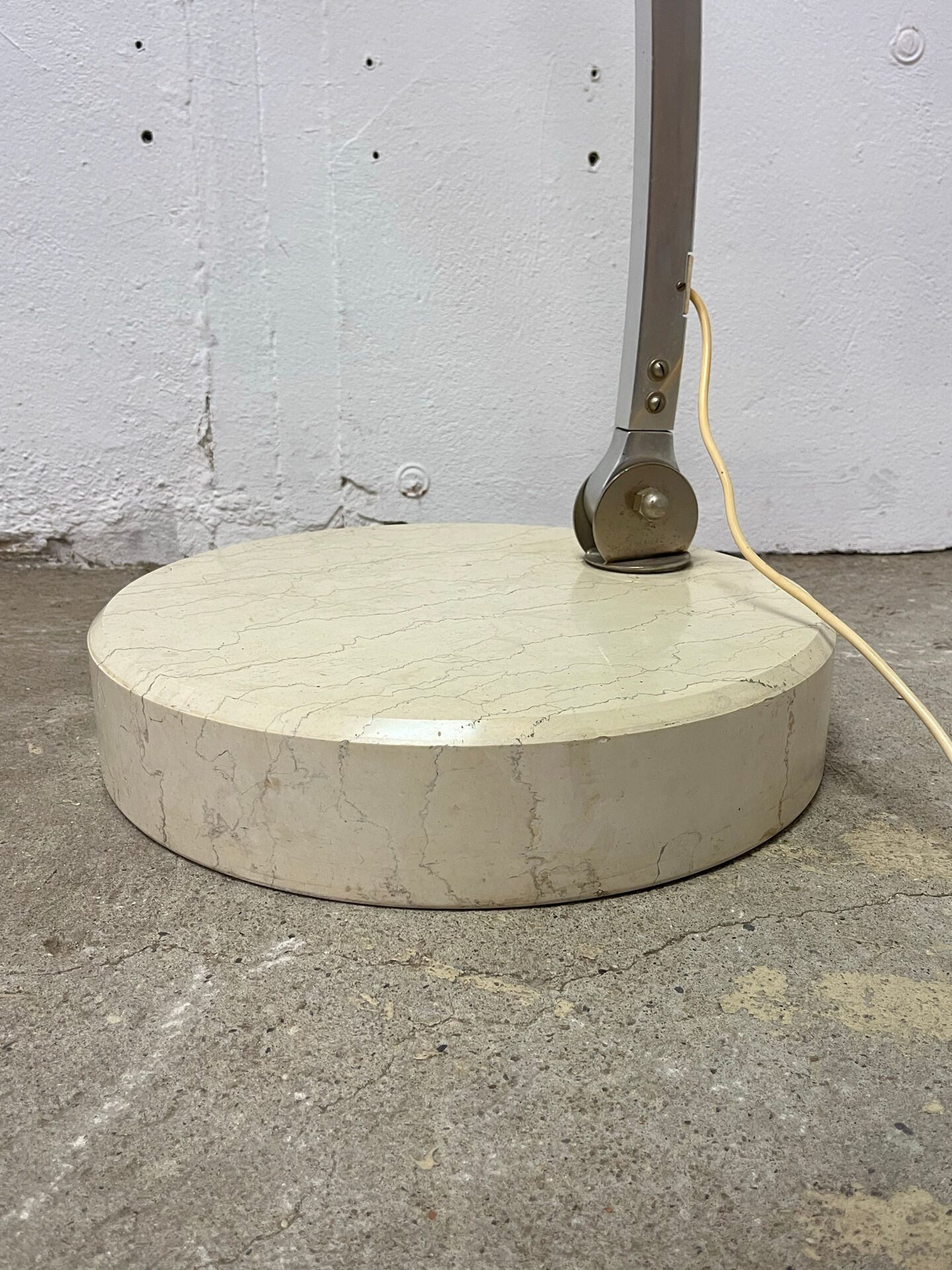 Arc floor lamp Guzzini 1970s