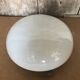 Plafonnier, applique rond vintage en verre opalin