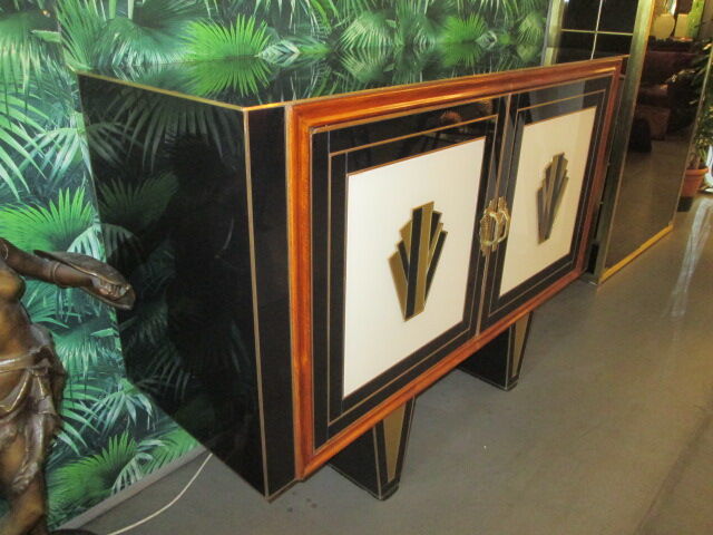 Two-door sideboard