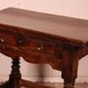 Spanish table from the 17th century in walnut.