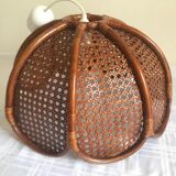 Suspension fleur rotin