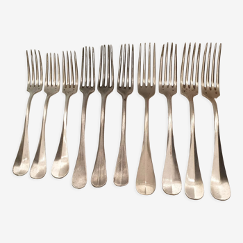 10 fourchettes en métal argenté dépareillées