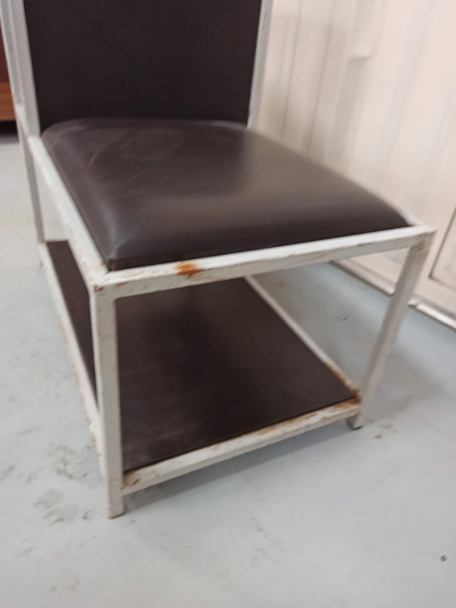 Professional furniture shoe store stool seat chair skai and iron