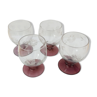 Set of 4 glasses engraved with plum foot