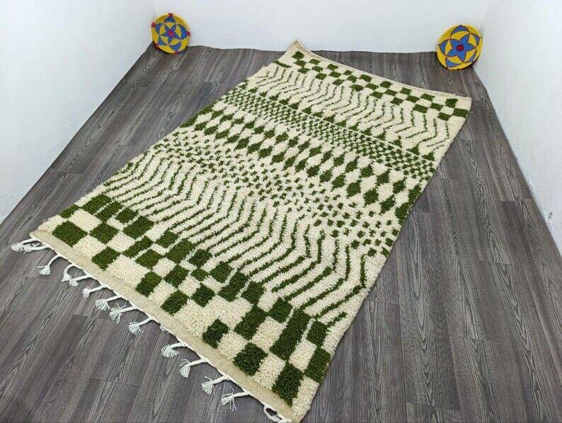 Handmade pure wool rug, green and white, size 140 x 260 cm