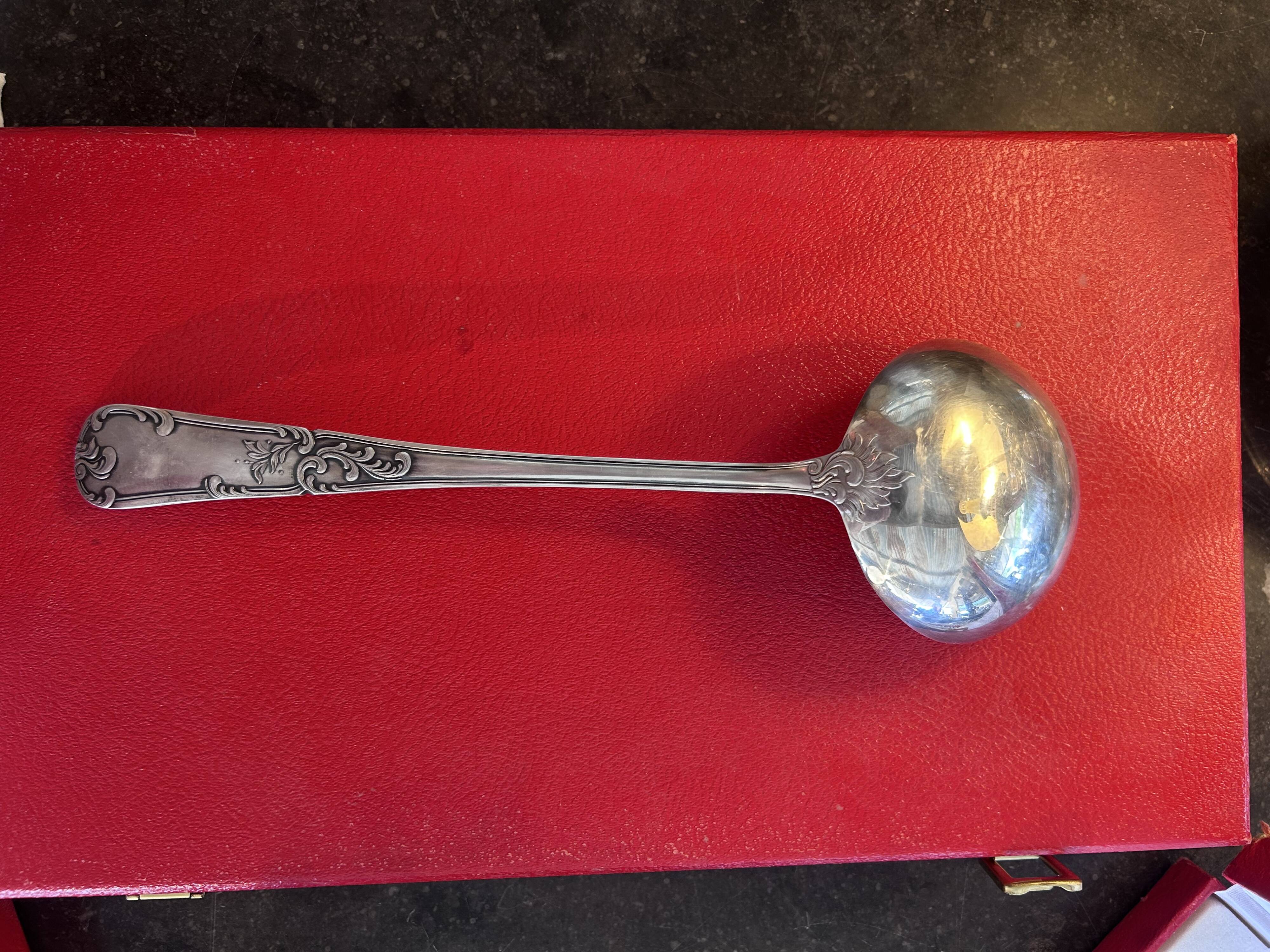 François Frionnet - Housekeeper - silver-plated - Louis XV style - rocaille model
