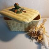 Biscuit tin in barbotine