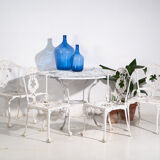 Vintage white garden table and chairs (c.1950). Set of 5 pieces.