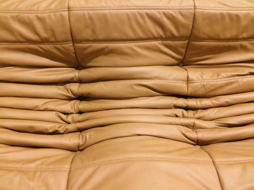 Sofa 3 places "Togo" camel leather designed by Michel Ducaroy 1973