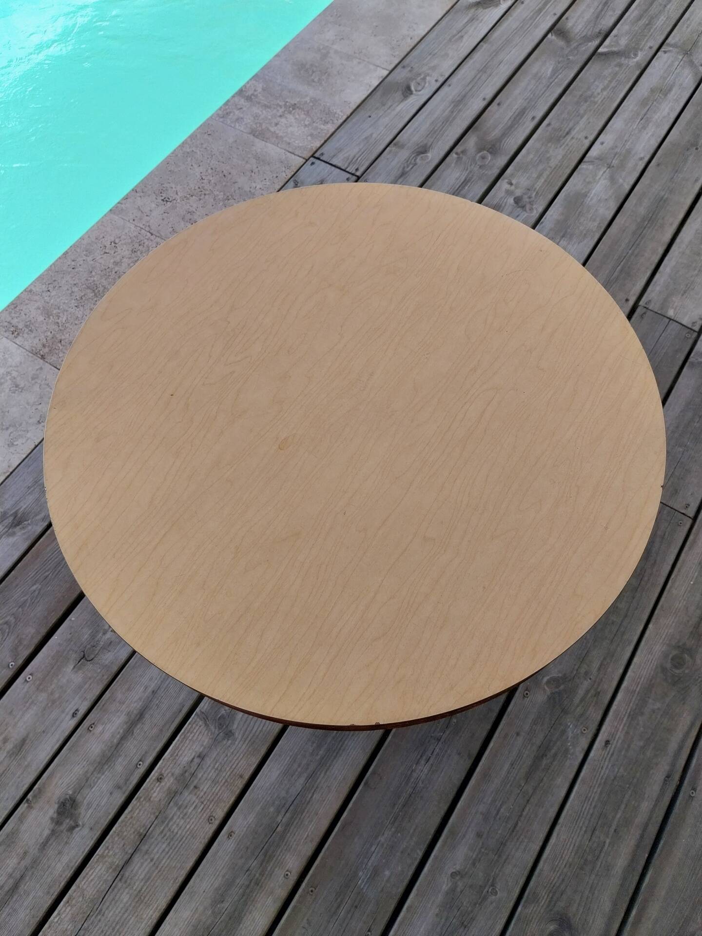 Table de bistrot