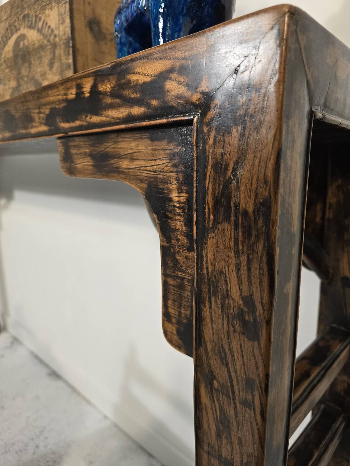 Console en bois, Chine début XXème