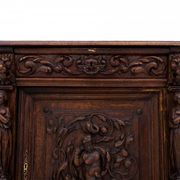 Commode sculptée, France, vers 1840.