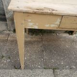 Table de ferme à tiroir