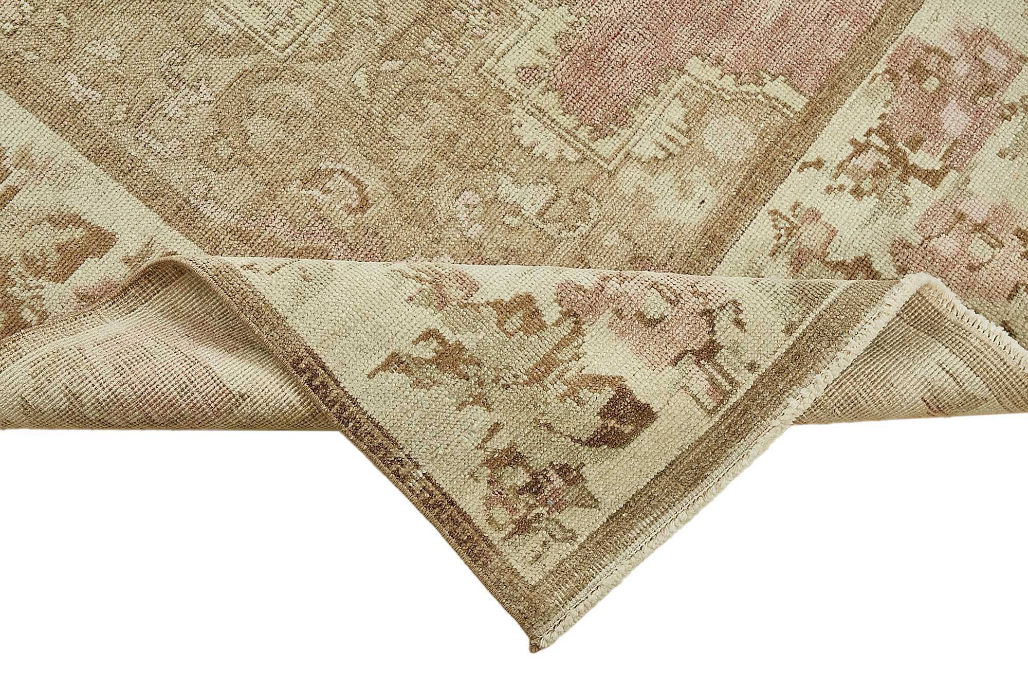 Turkish Vintage Anatolian Rug 142 cm x 255 cm