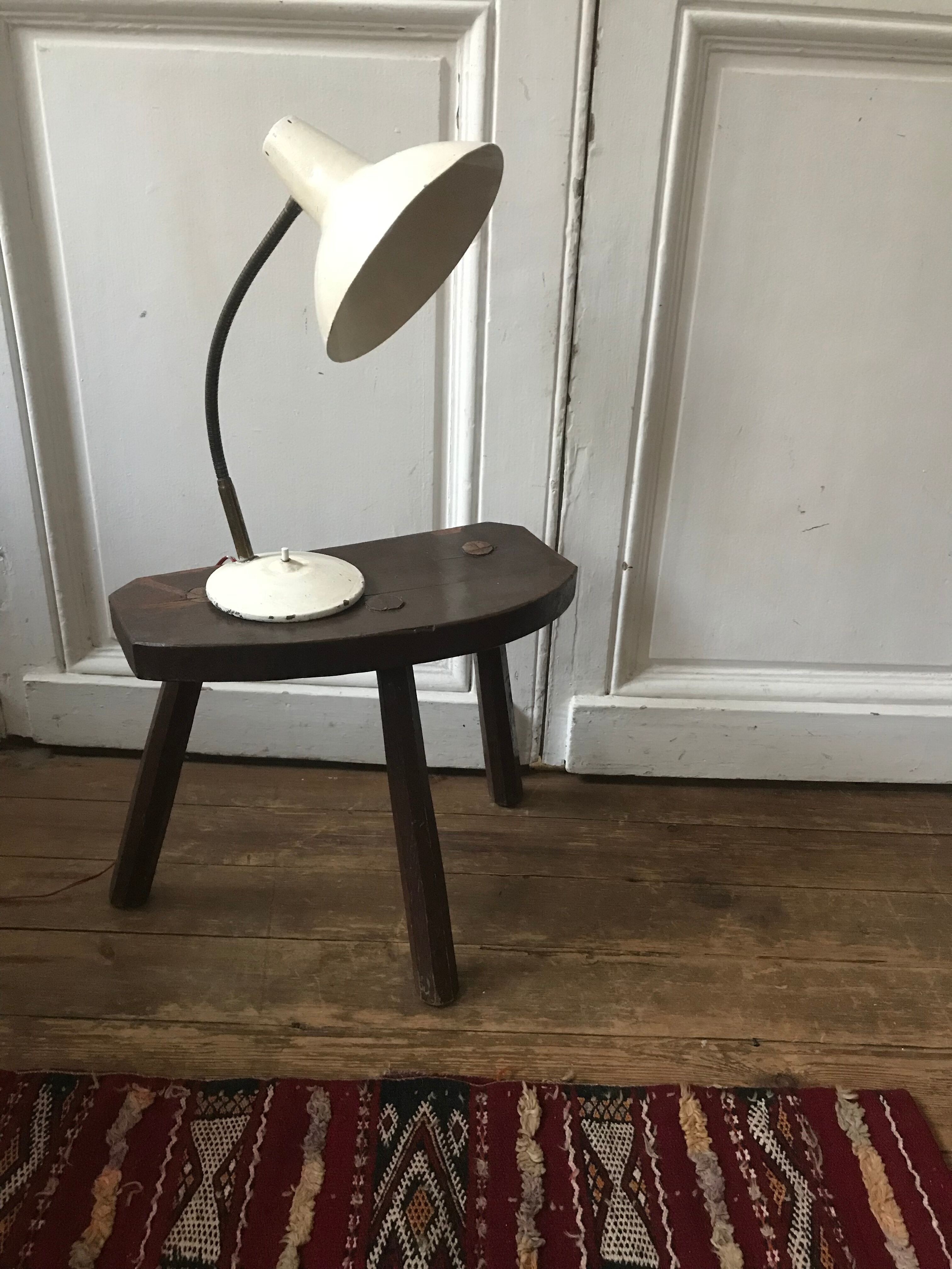 Tripod stool