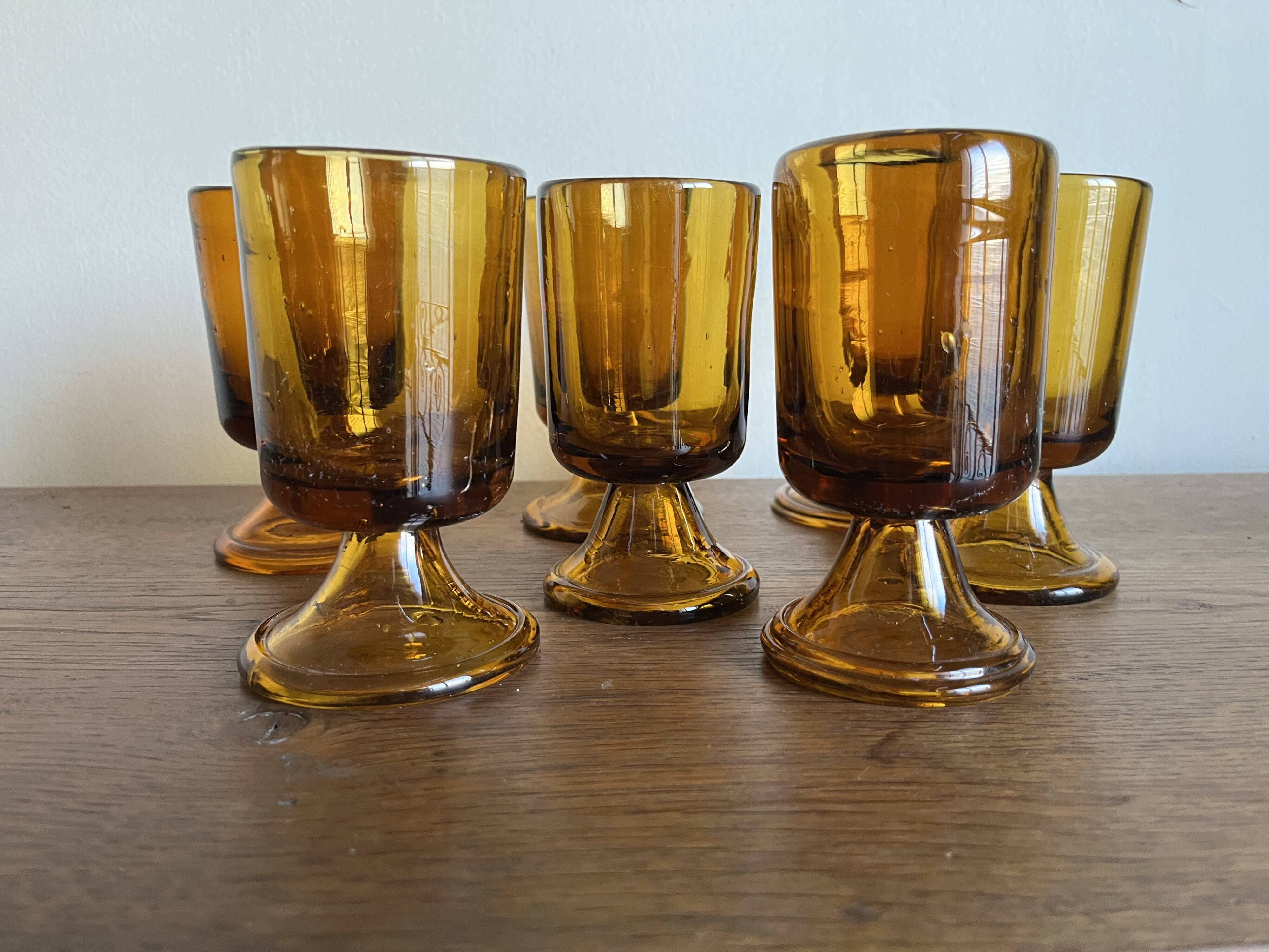 set of 7 tulip foot roller glasses Ibiza 1970 in large irregular glass