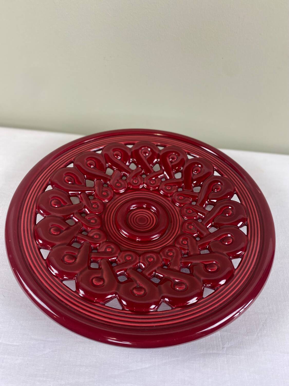 Large fruit bowl from the 1940s