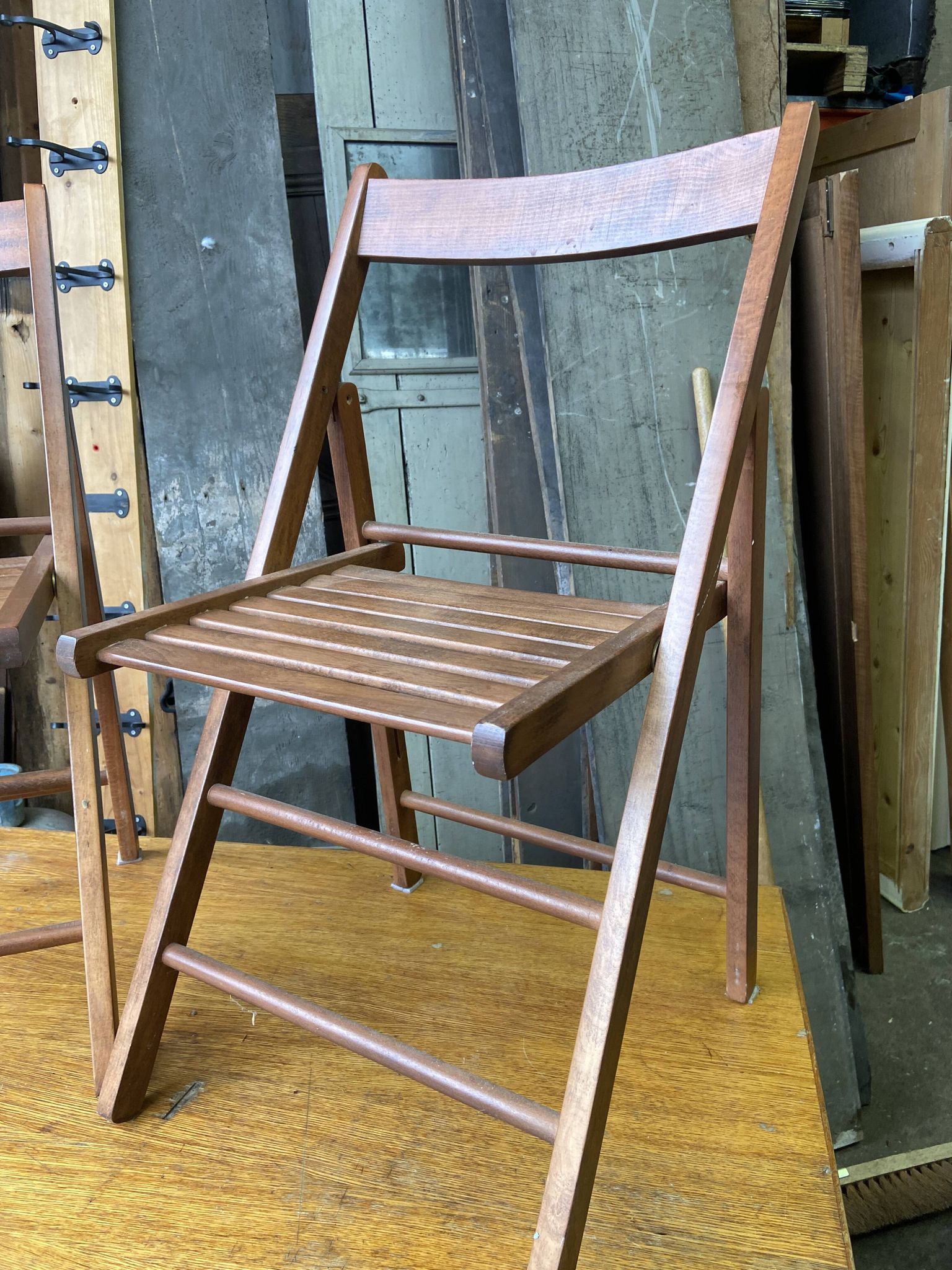 Paire de chaises terrasse pliable bois vintage