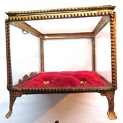 Napoleon III jewelry box, beveled glass and gilded brass, red padded, 4 feet