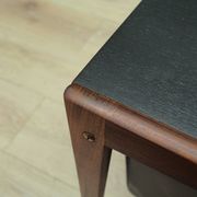 Table de couture en teck, design danois, années 1960, production : Danemark