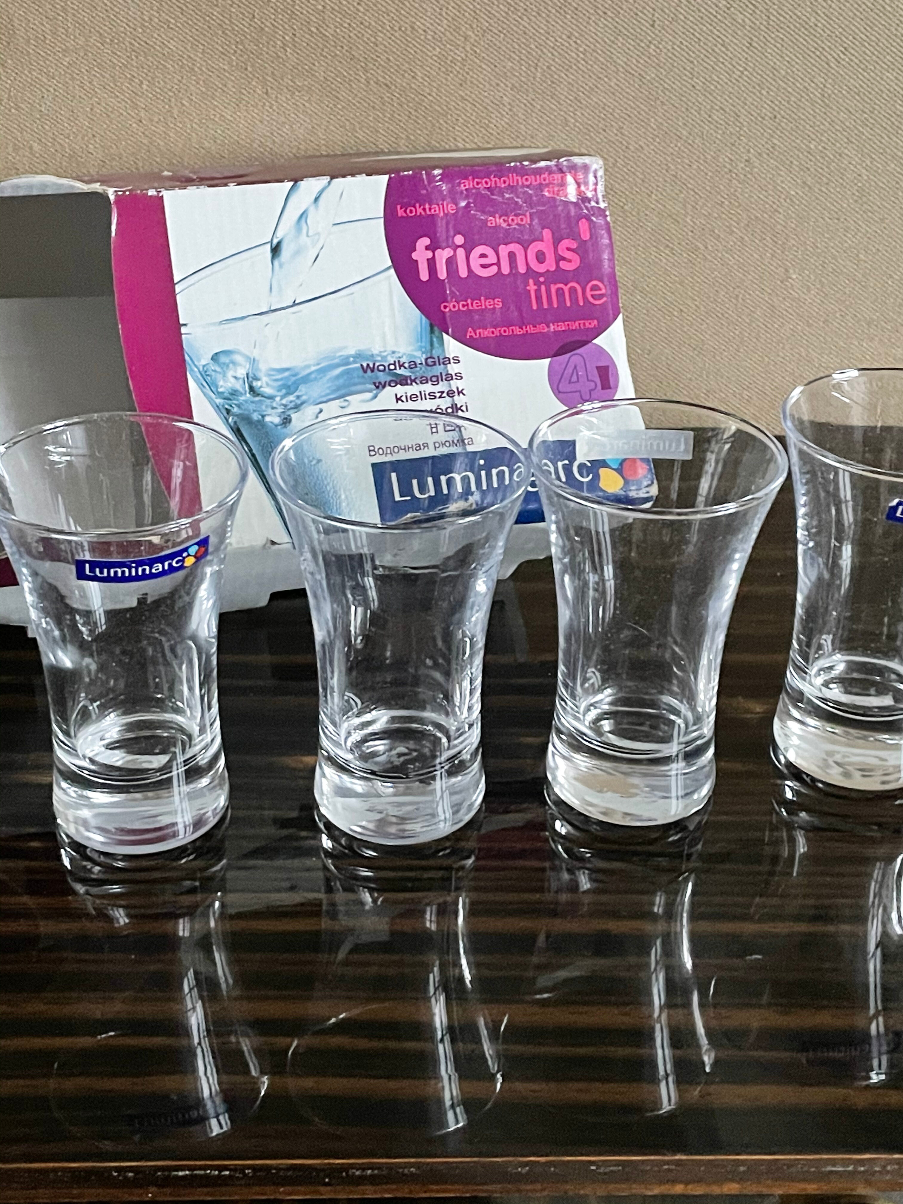 4 vintage luminarc shoot glasses