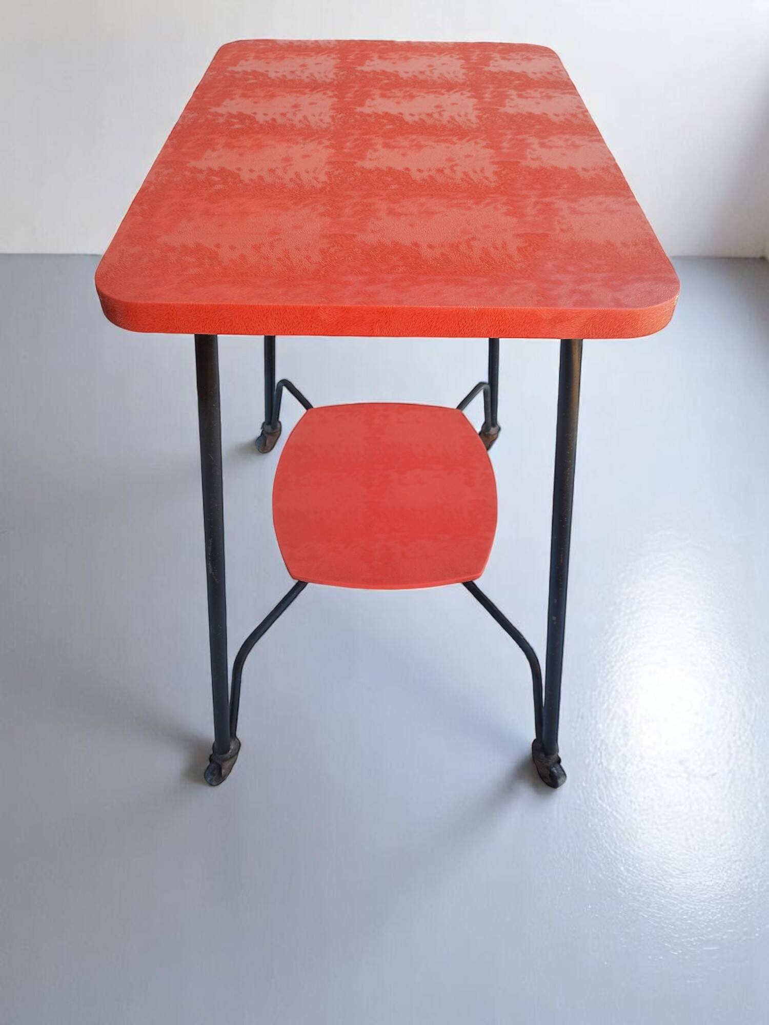 Table d’appoint, desserte vintage