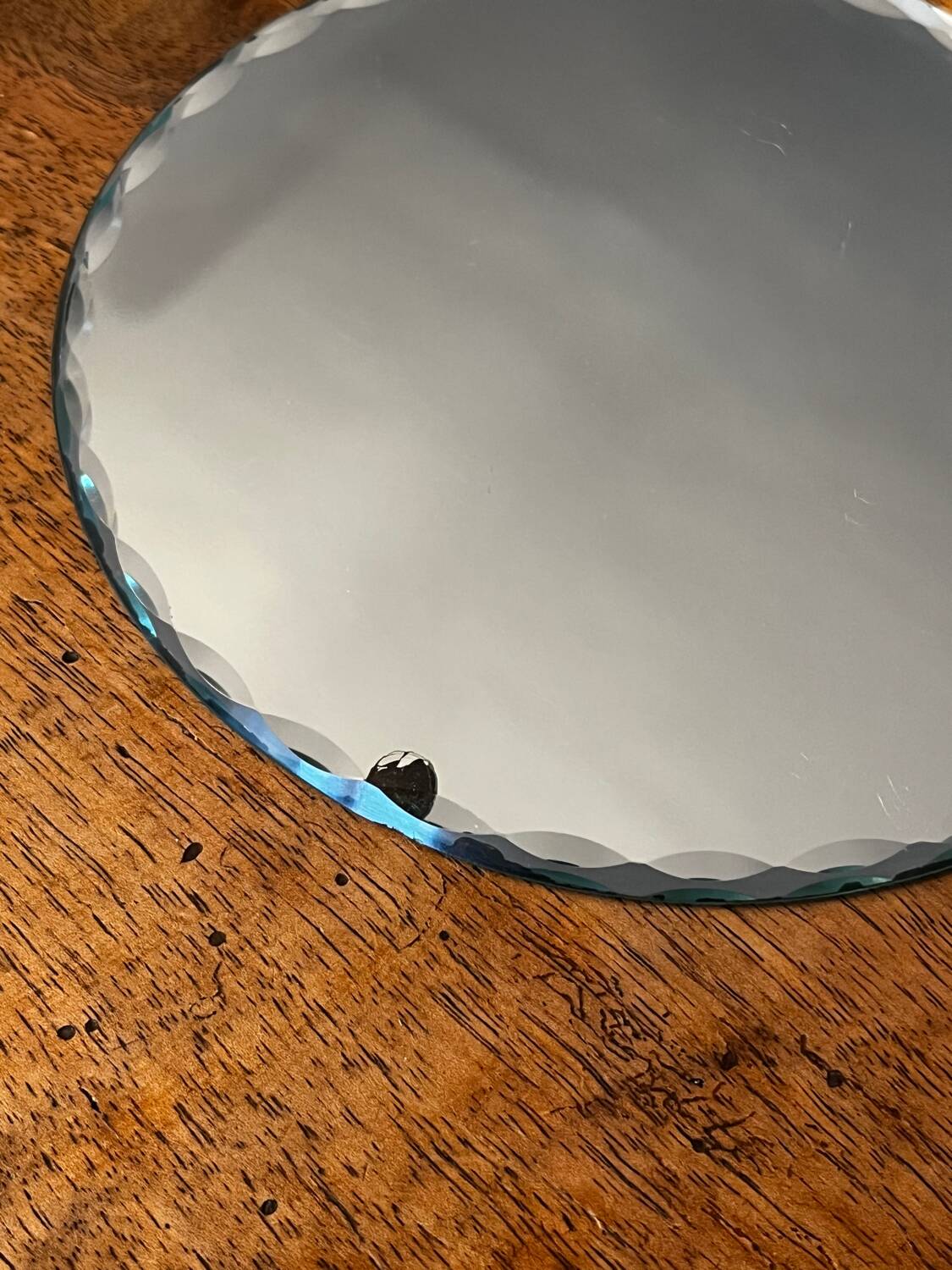 Small mirror tray