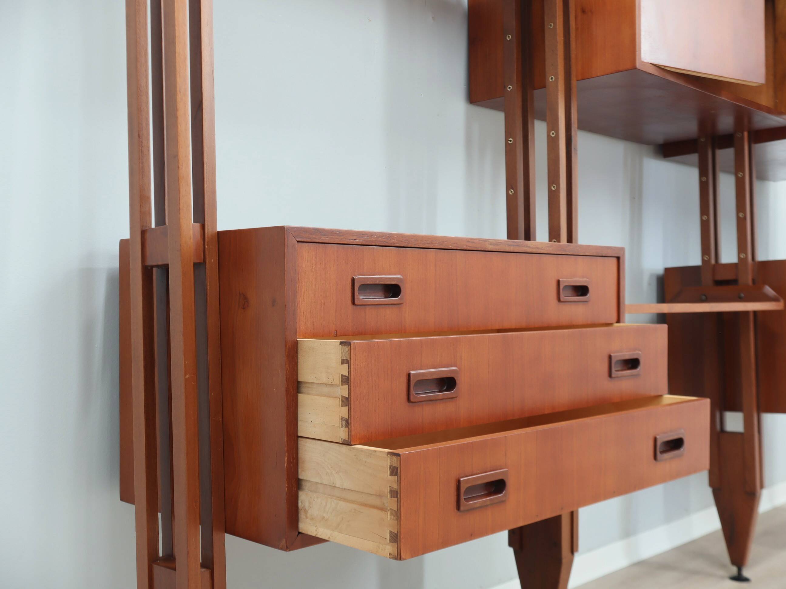 Mid century Italian design teak bookcase 1950s