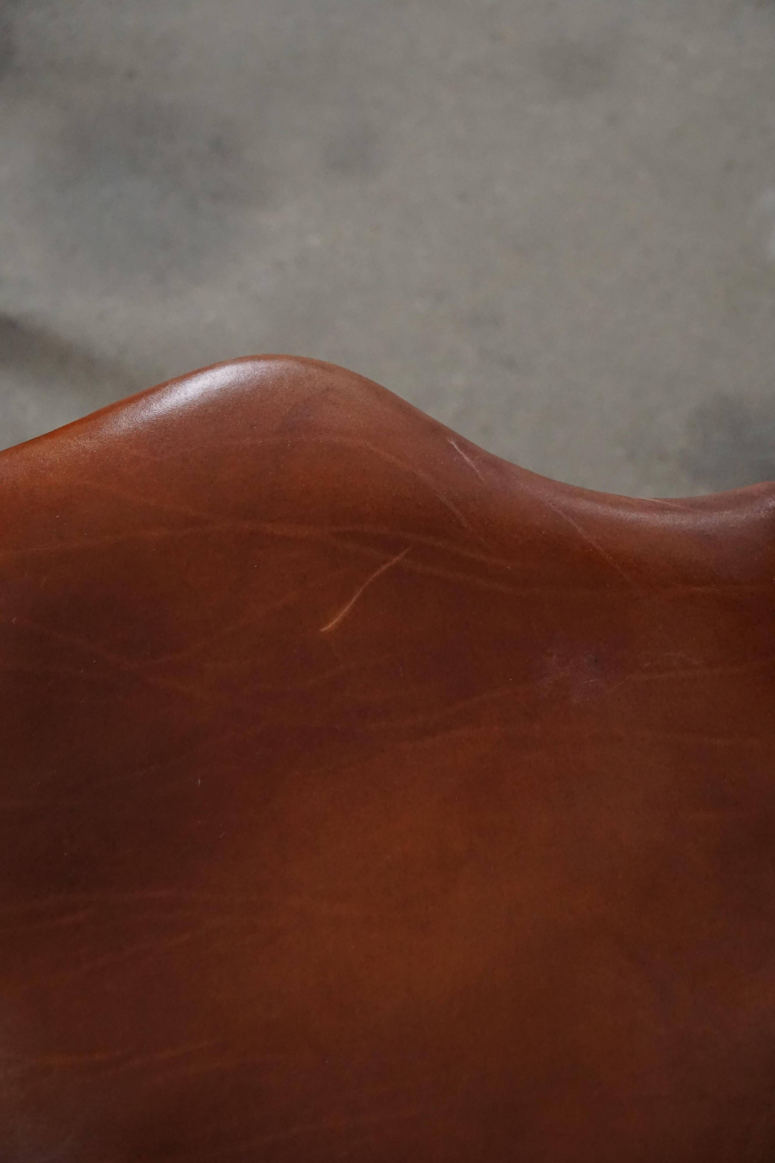 Hans Olsen, Set of 4 Frederik VII dining chairs, oak and leather, mid-20th century