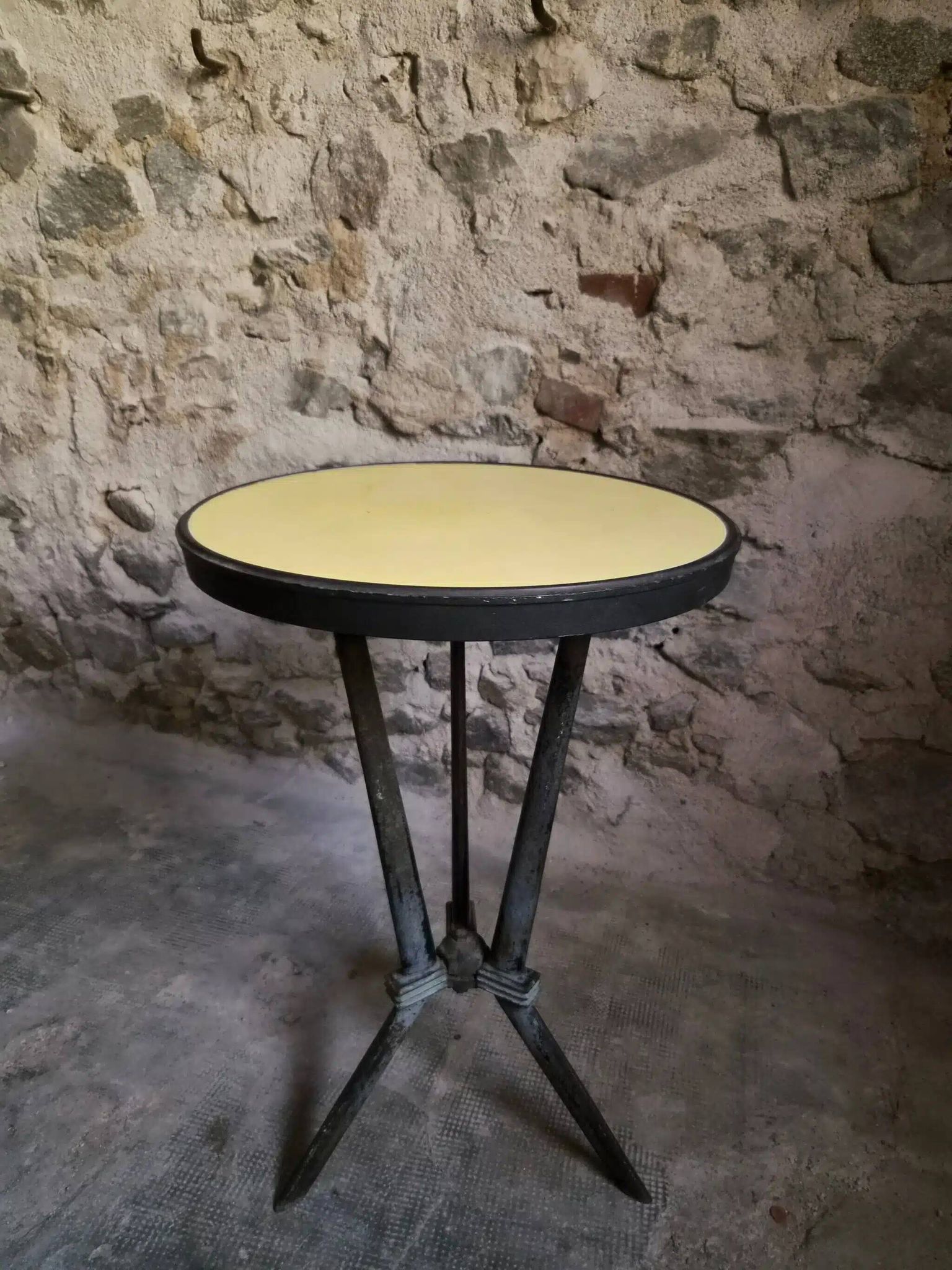 Table bistrot Art déco française REX avec plateau en bakélite, vers 1930