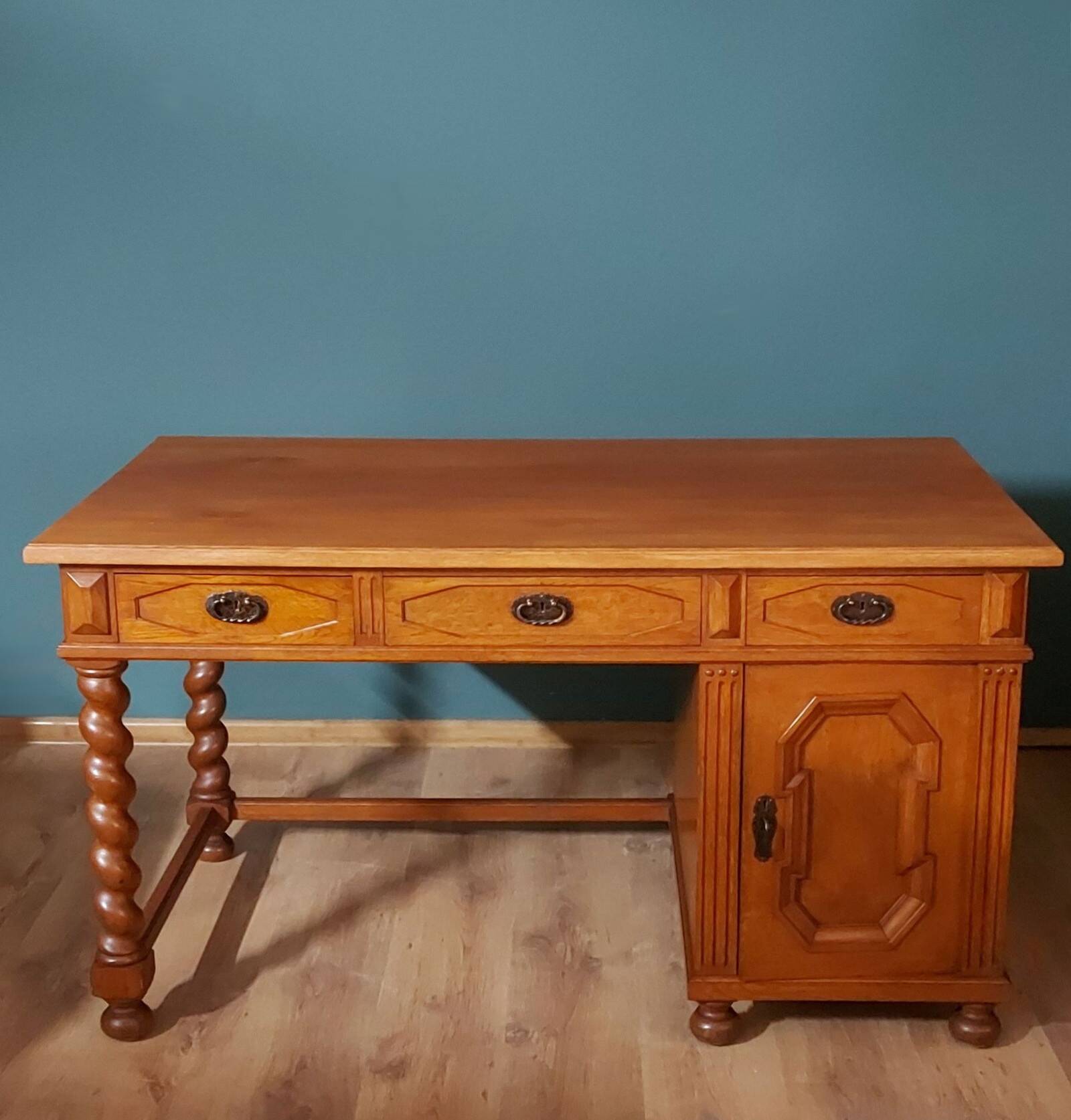 Bureau double face de la première moitié du XXe siècle, Scandinavie