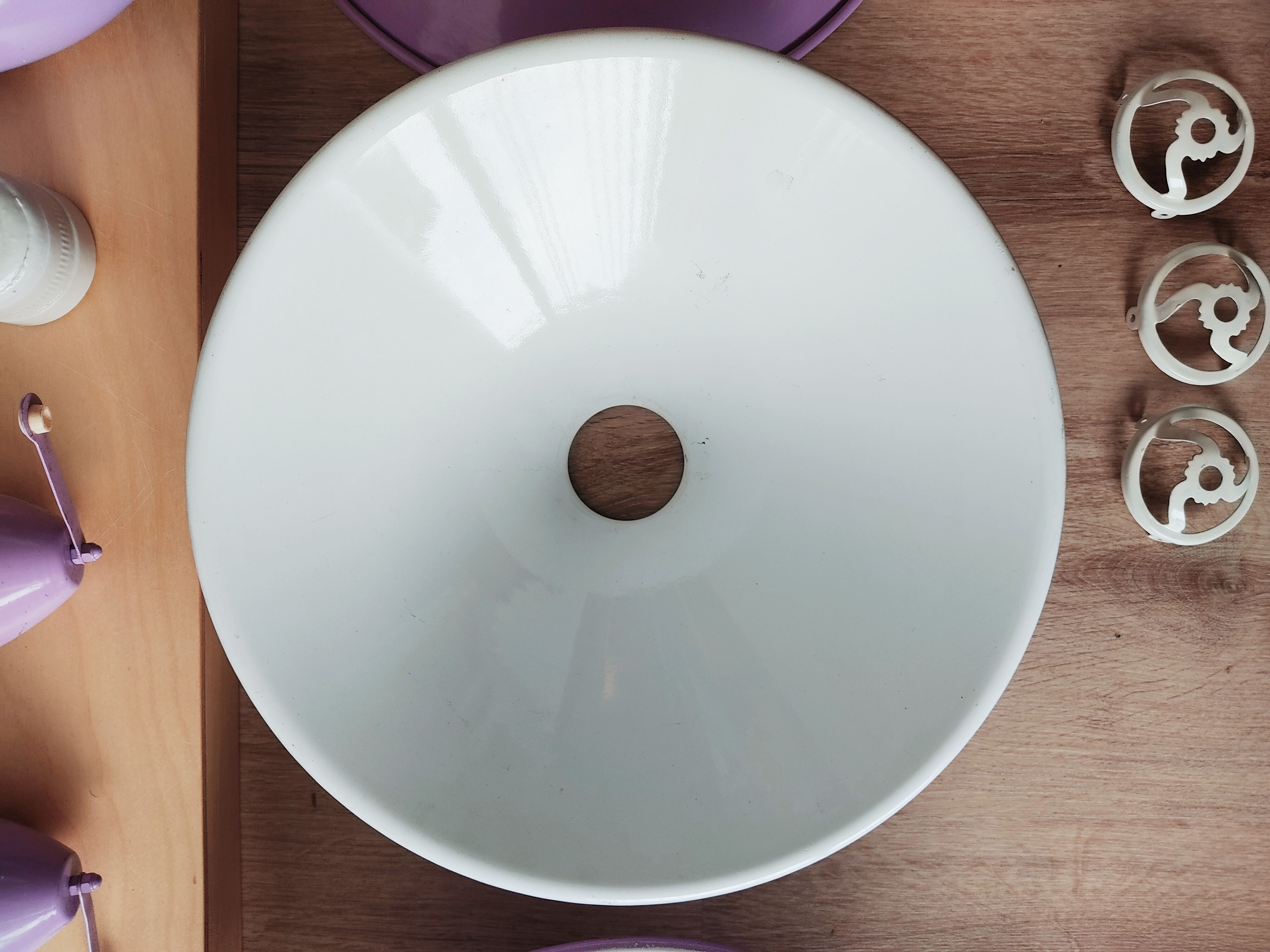 Set of 3 Purple enamelled lampshades and balance system