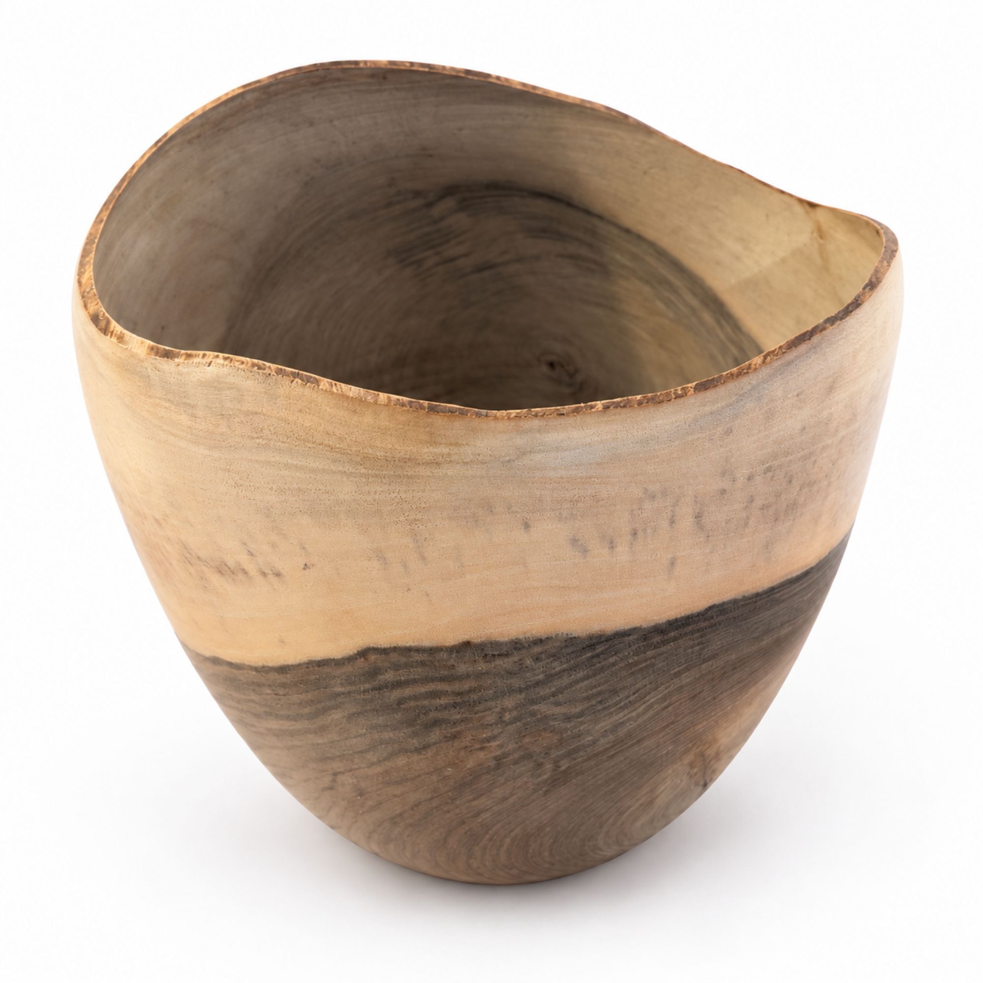 Coupe monoxyle en noyer par Ralph Ribour