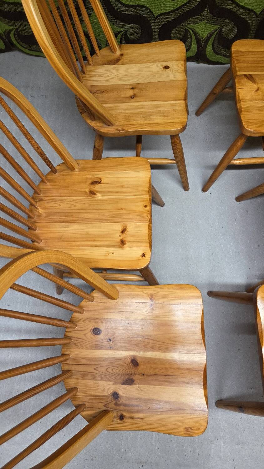 Set of 6 Danish pine chairs 1980