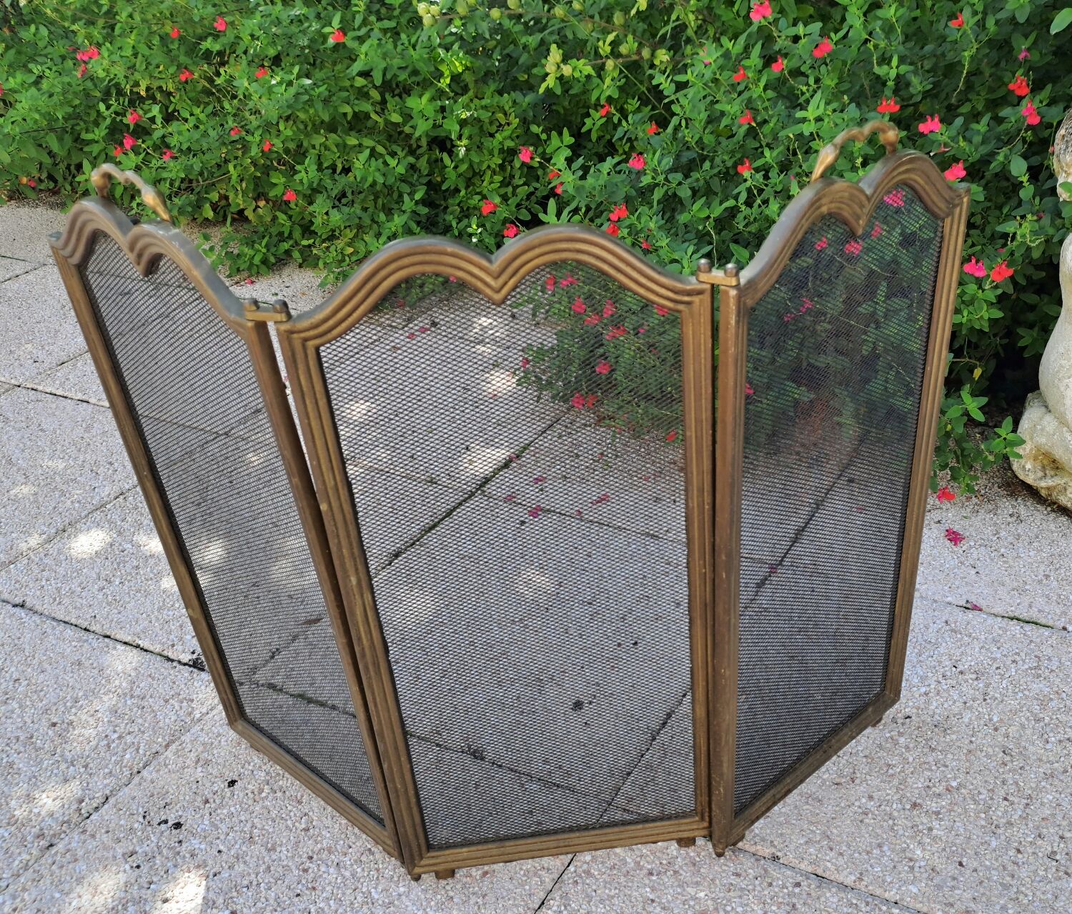 Brass fireplace screen