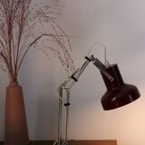 Articulated desk lamp