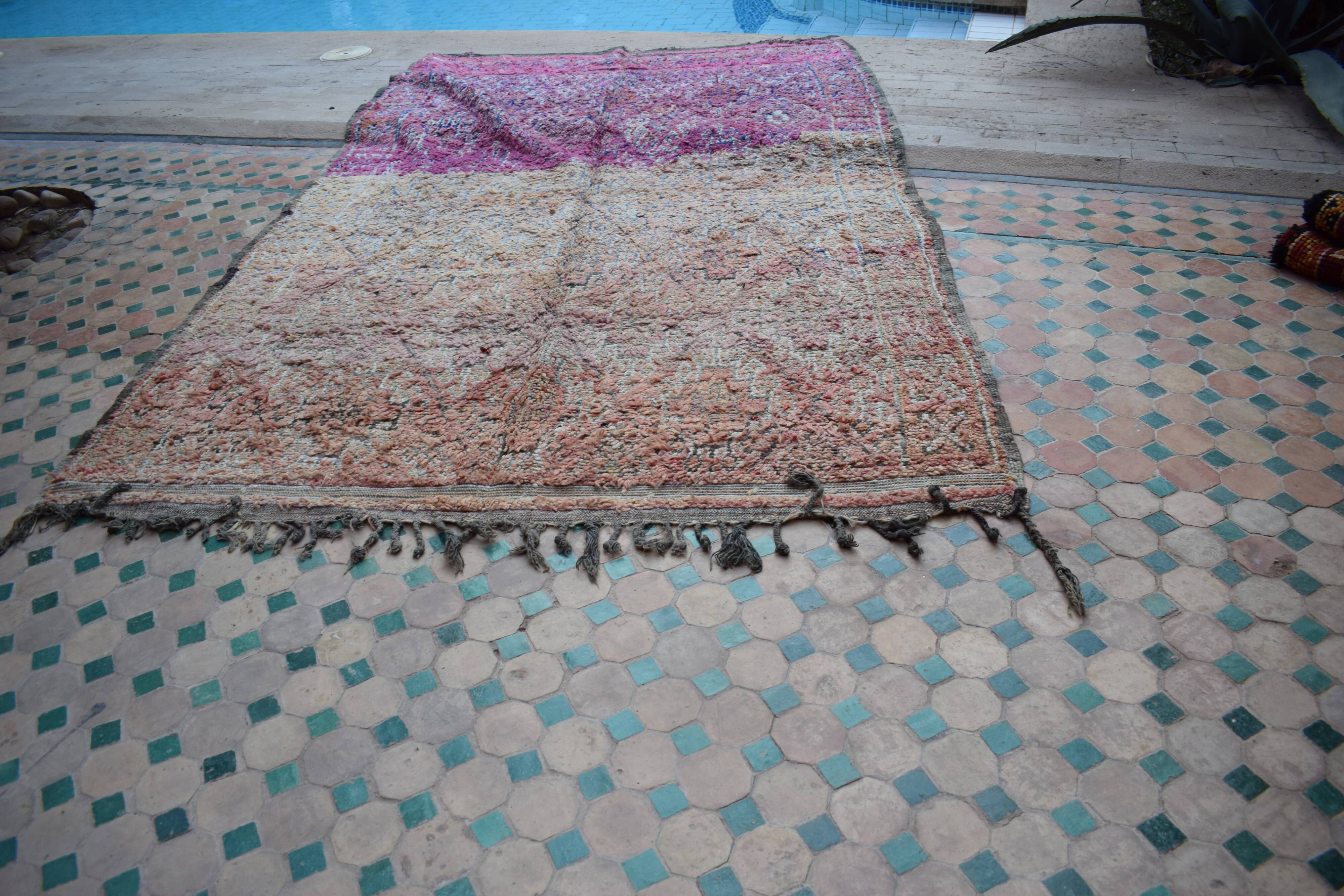 Moroccan Berber rug vintage atlas
