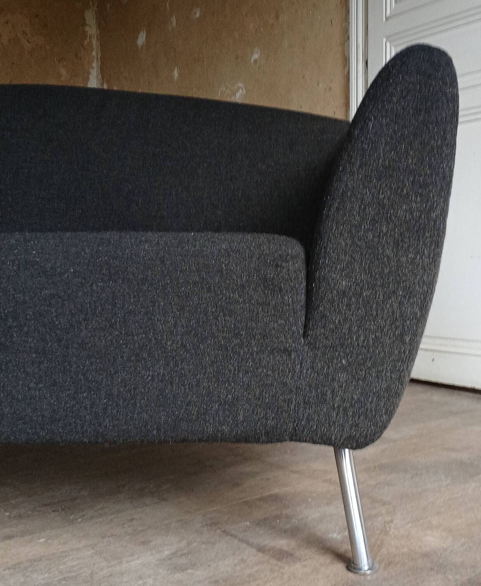 Jan Des Bouvries (1942-2020) for Gelderland, "Tundra" sofa with certificate