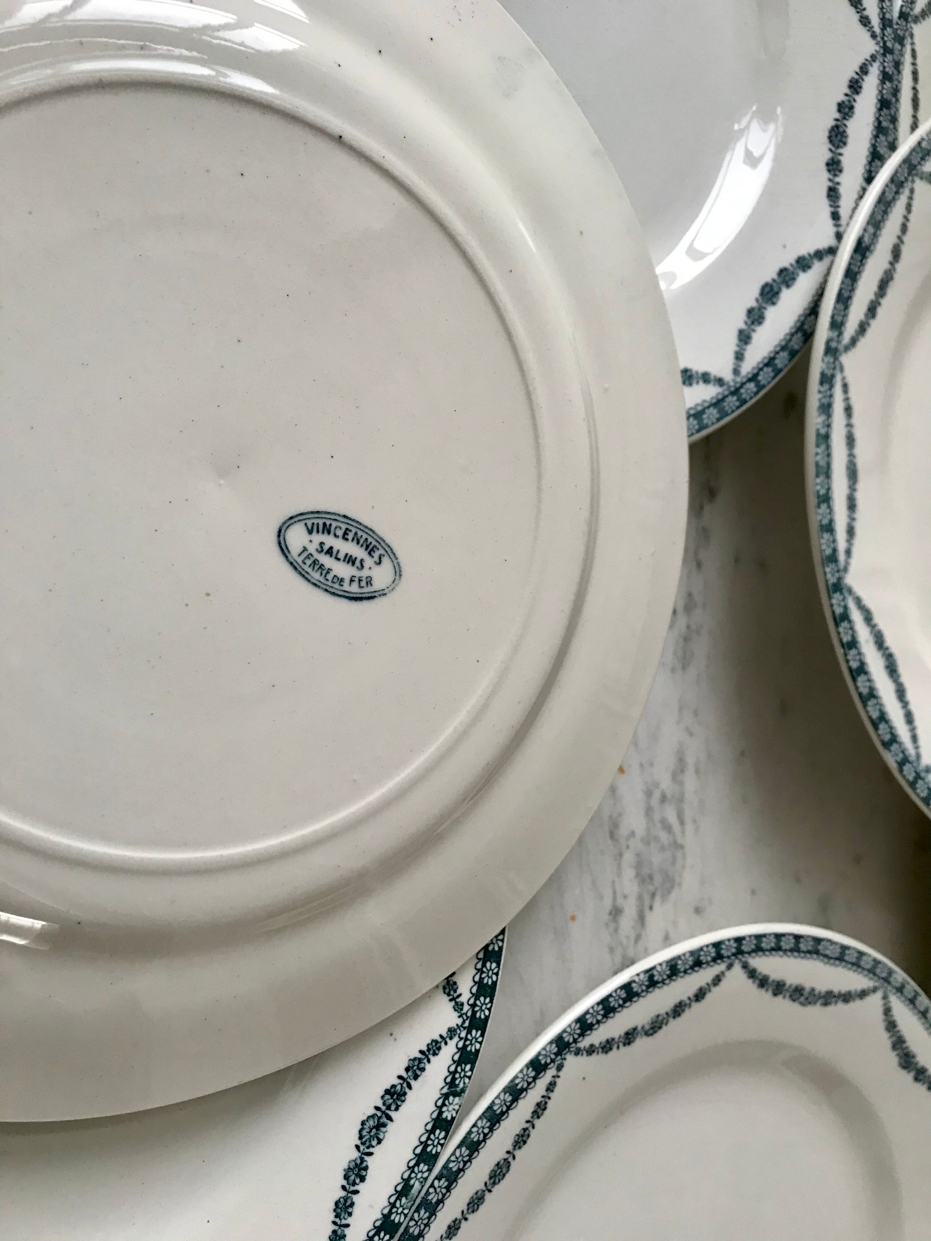 Set of 8 flat plates Terre de Fer Salins model Vincennes mid-nineteenth